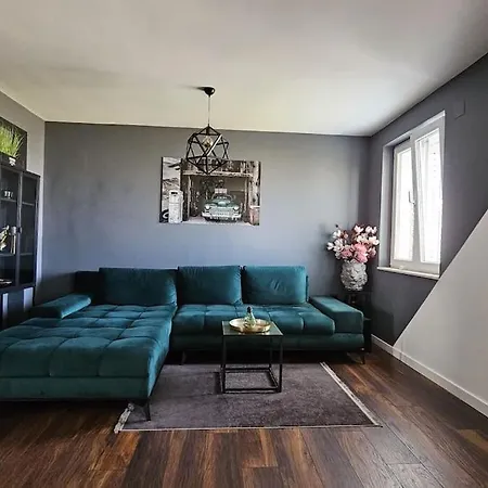 Loft-cave * Split